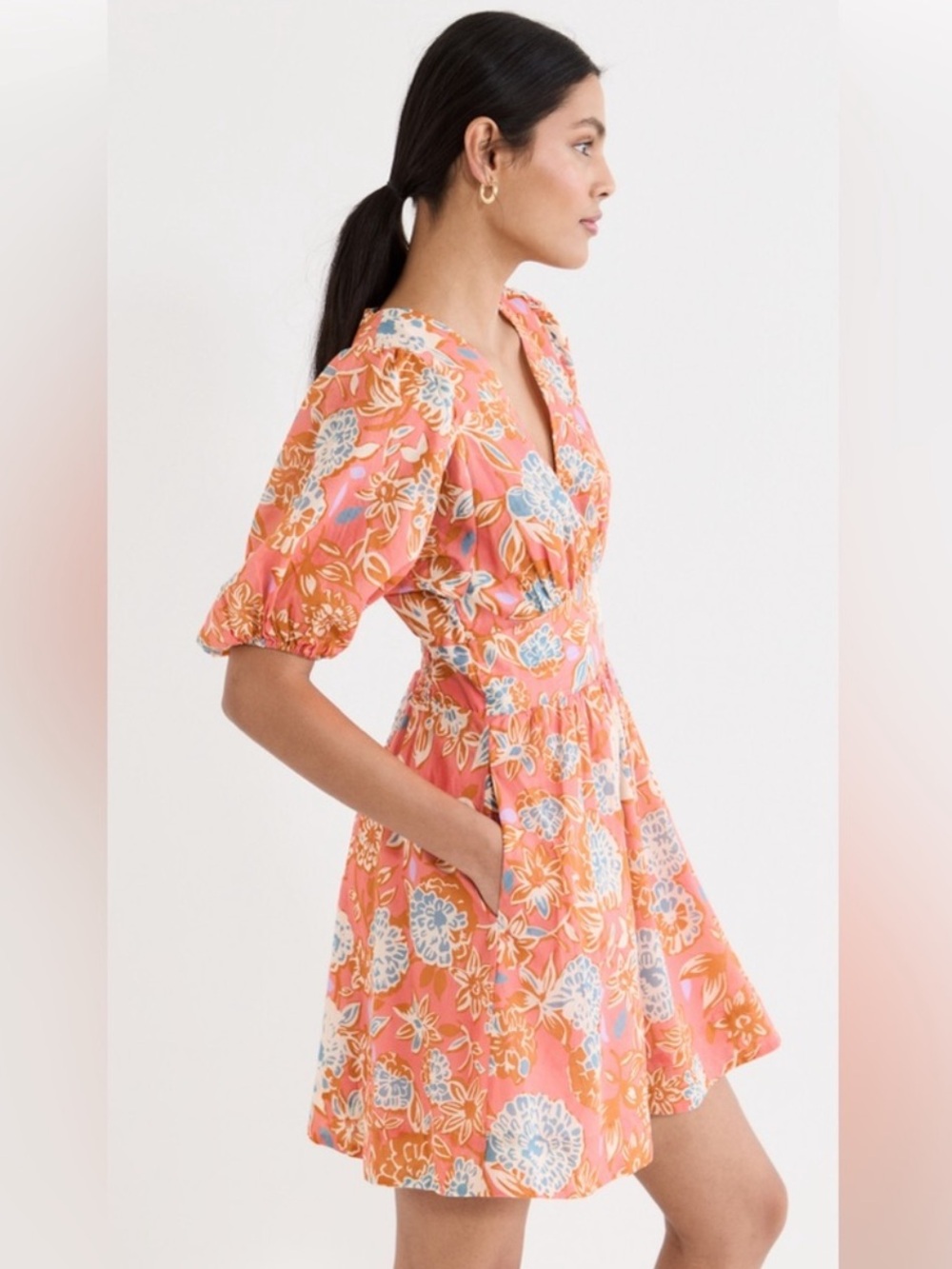 NWT TROVATA Gia Mini Dress
in Spiced Dahlia Pink Floral Puff Sleeve - Picture 4 of 7